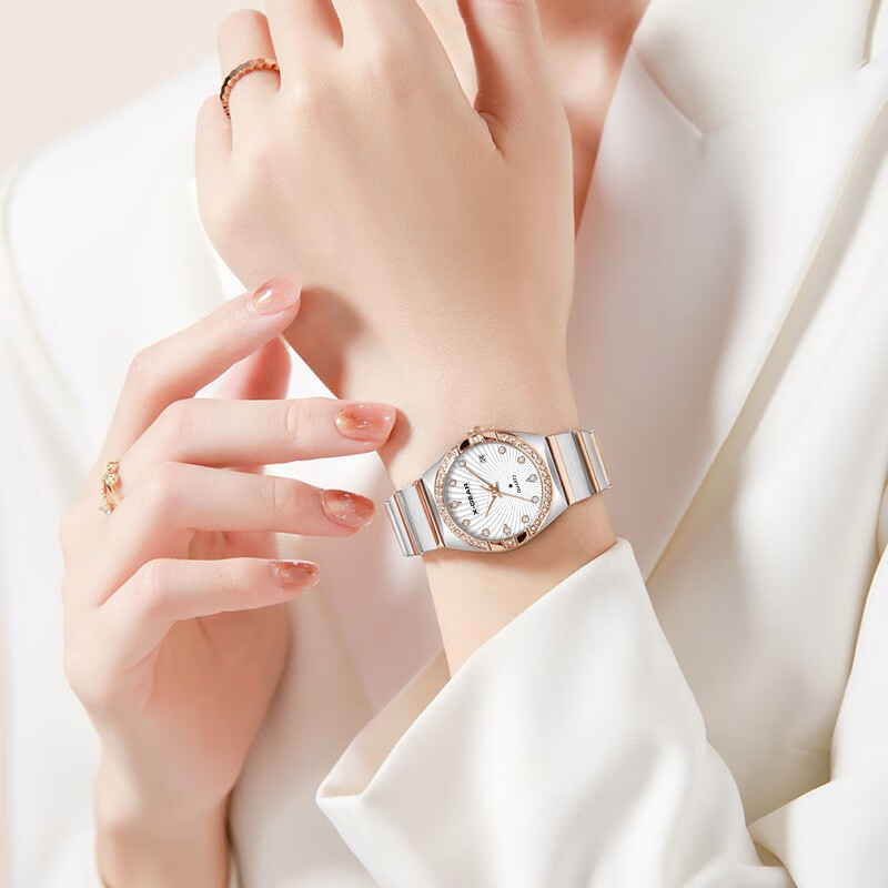 Luxury Women's Quartz Wristwat - Luxury X I Watch review and price