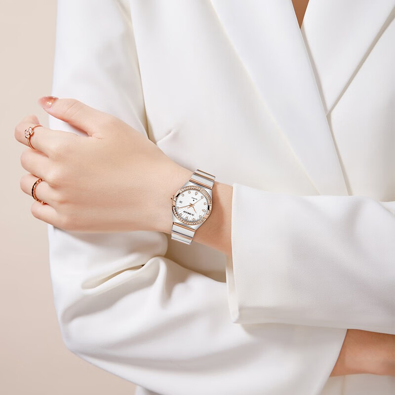 Luxury Women's Quartz Wristwat - Luxury X I Watch review and price