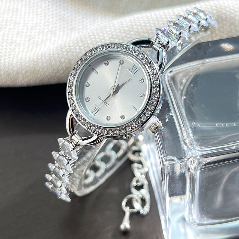 UTHAI CQ383 Fashionable Women  - Luxury Watch Deals review and price
