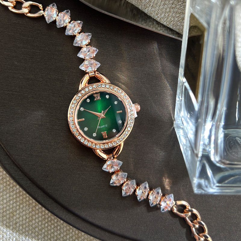 UTHAI CQ383 Fashionable Women  - Luxury Watch Deals review and price